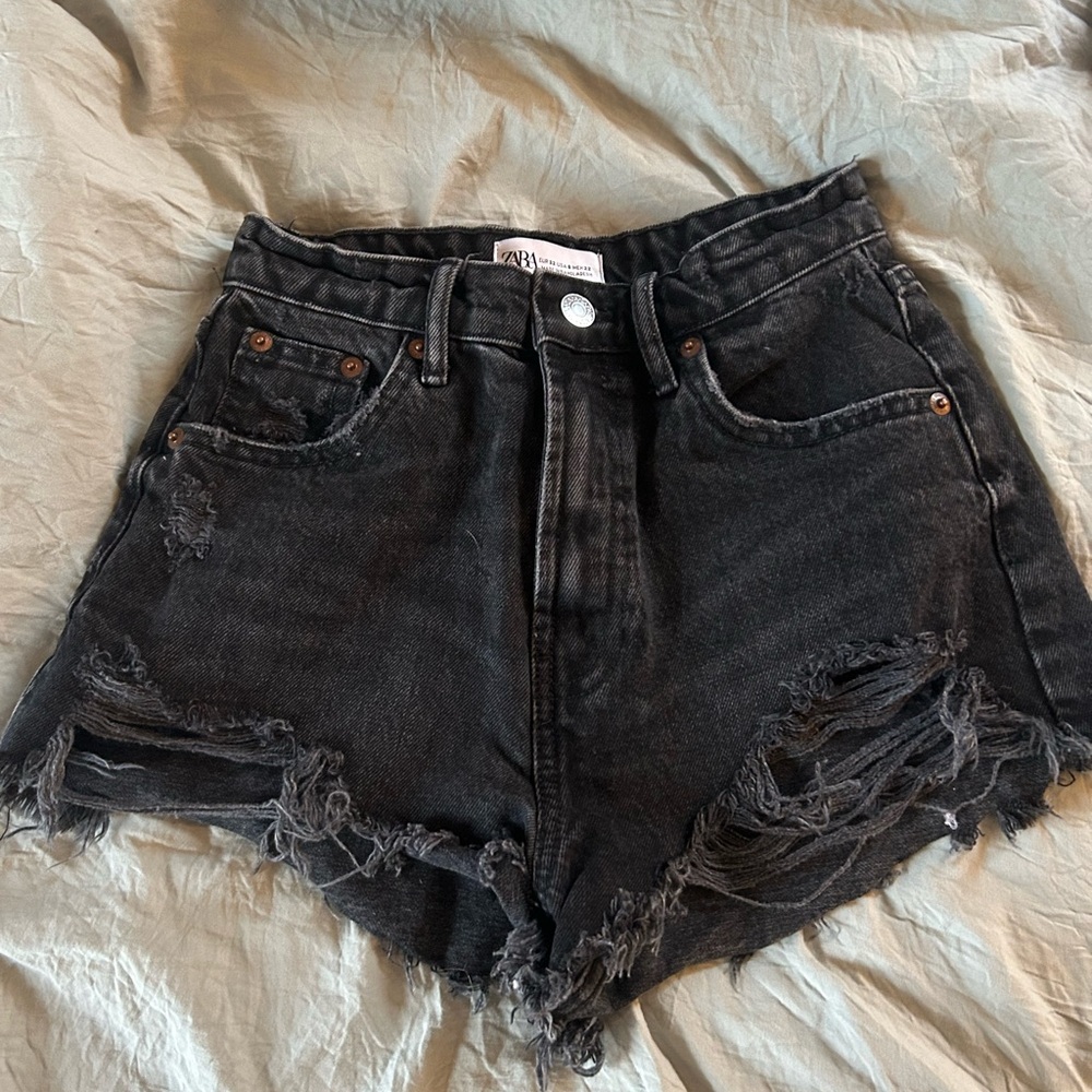 Trendy Black Distressed Denim Shorts